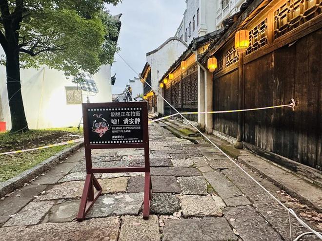 短剧演员刚走红就无戏可拍