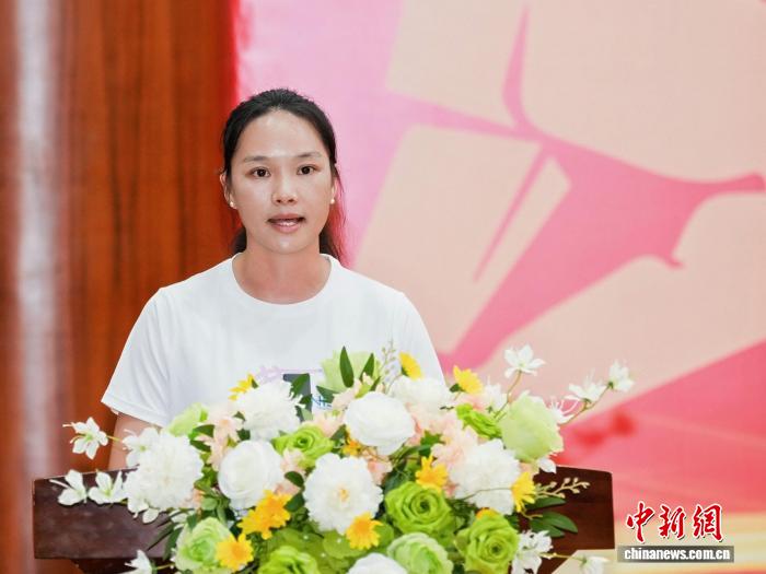 广西举行优秀运动员退役仪式 韦永丽等告别竞技赛场